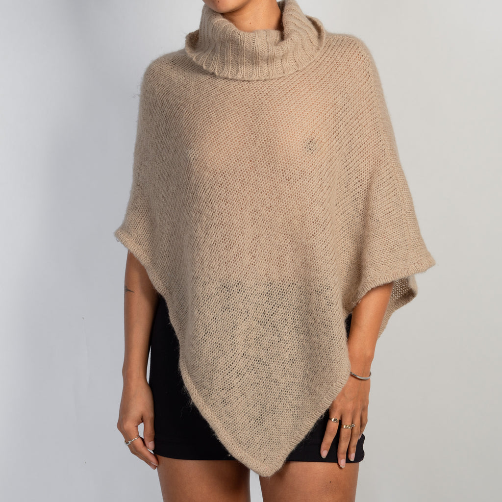 BEIGE WOOL KNIT PONCHO