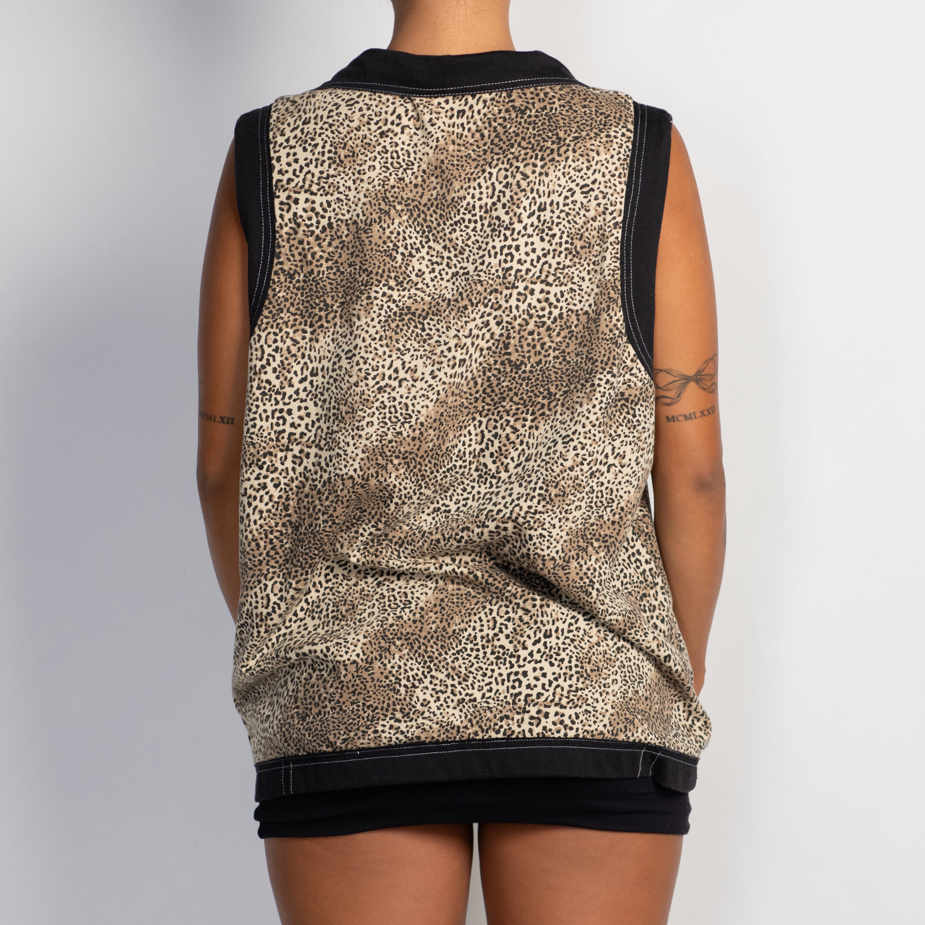 REVERSIBLE ZIP VEST