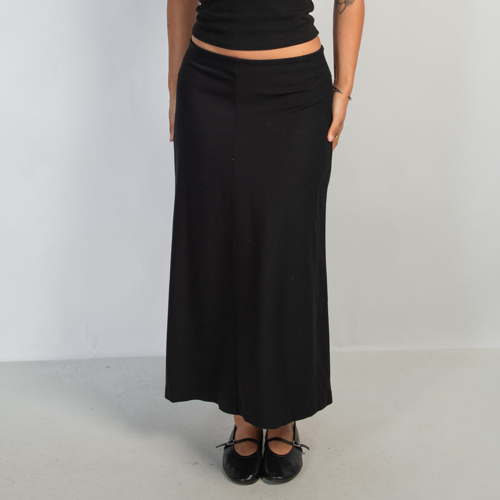 BLACK LONGLINE SKIRT