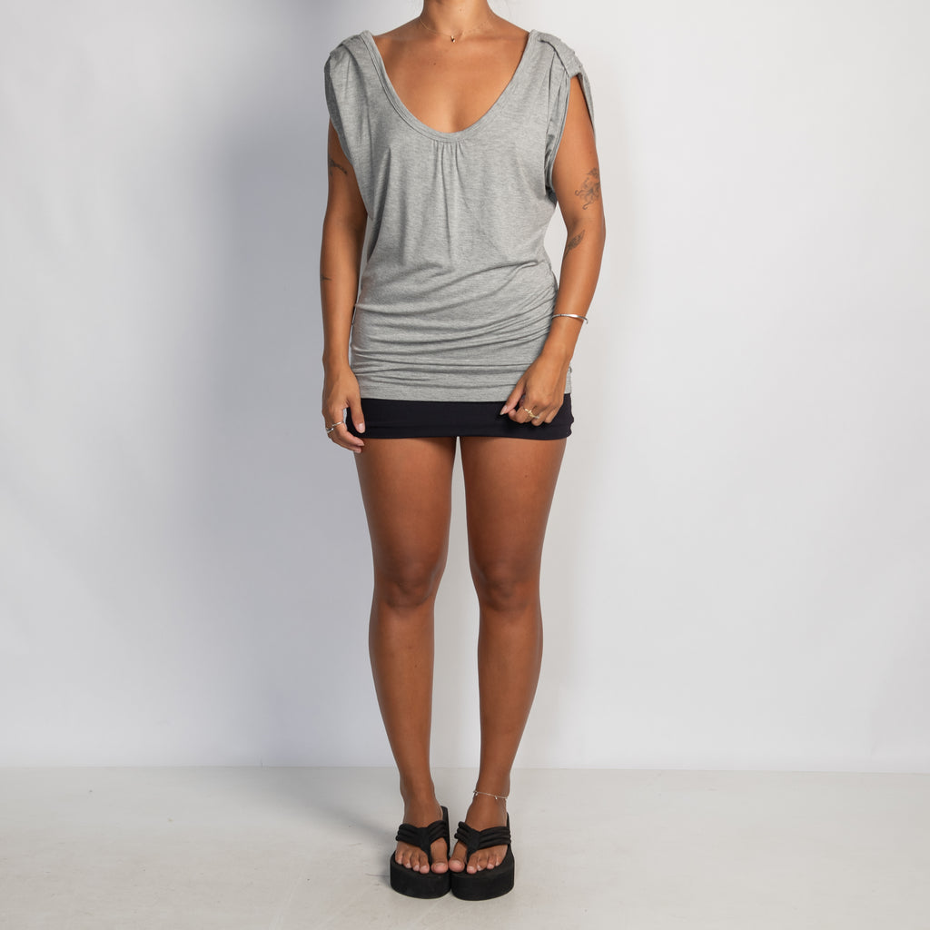 GREY SLOUCH TOP