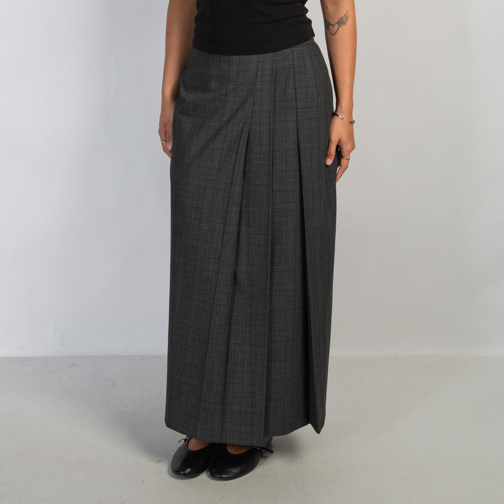 CHARCOAL PLEATED SKIRT