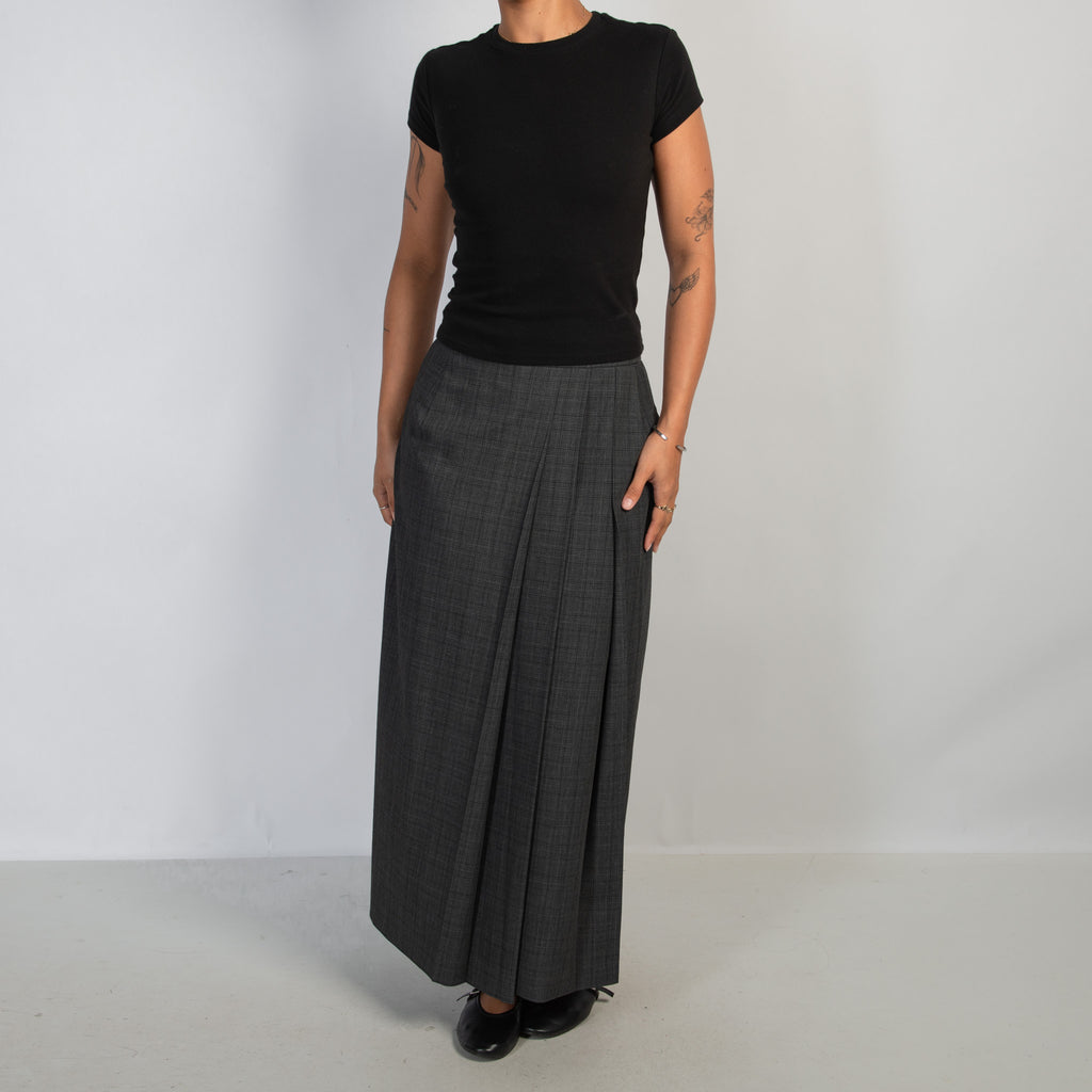 CHARCOAL PLEATED SKIRT