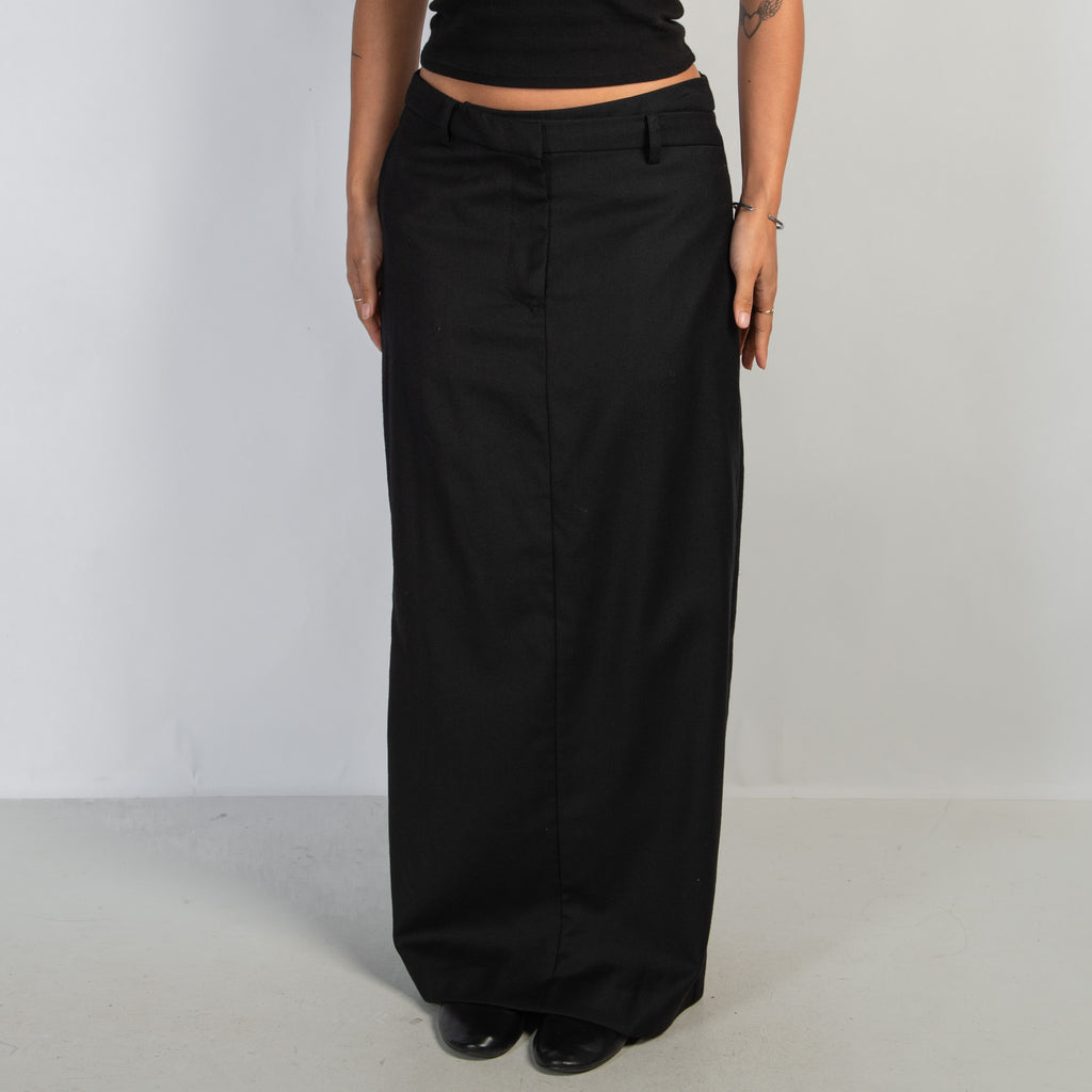 BLACK TAILORED MAXI SKIRT