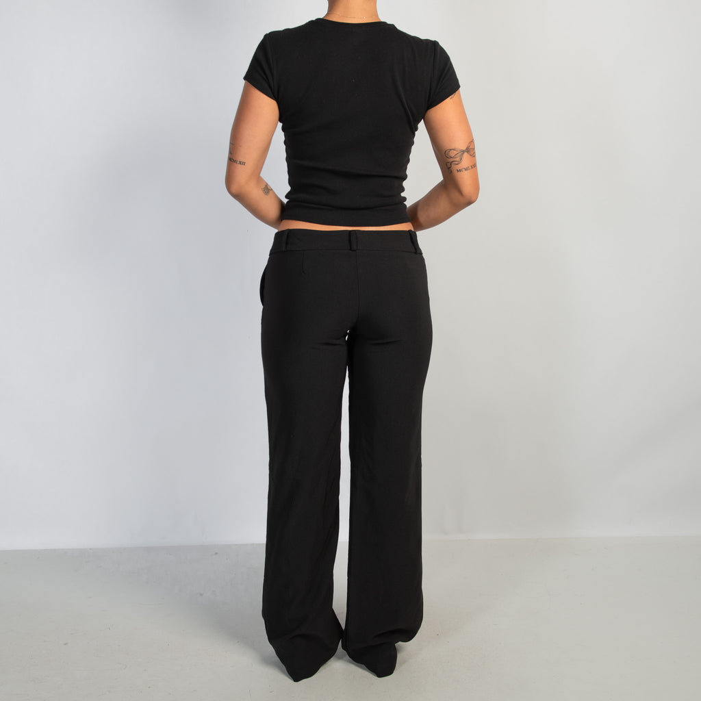 BLACK LOW RISE TROUSERS