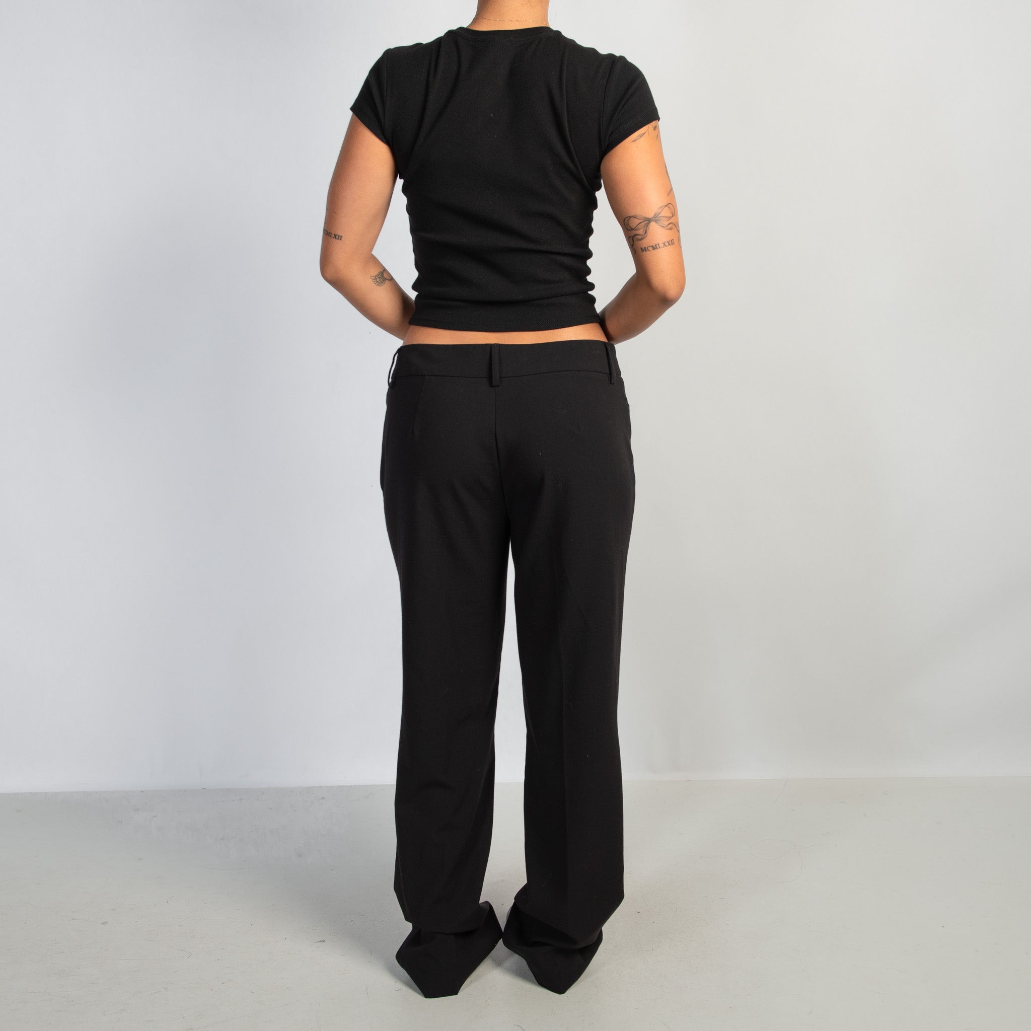 BLACK STRAIGHT LEG PANTS