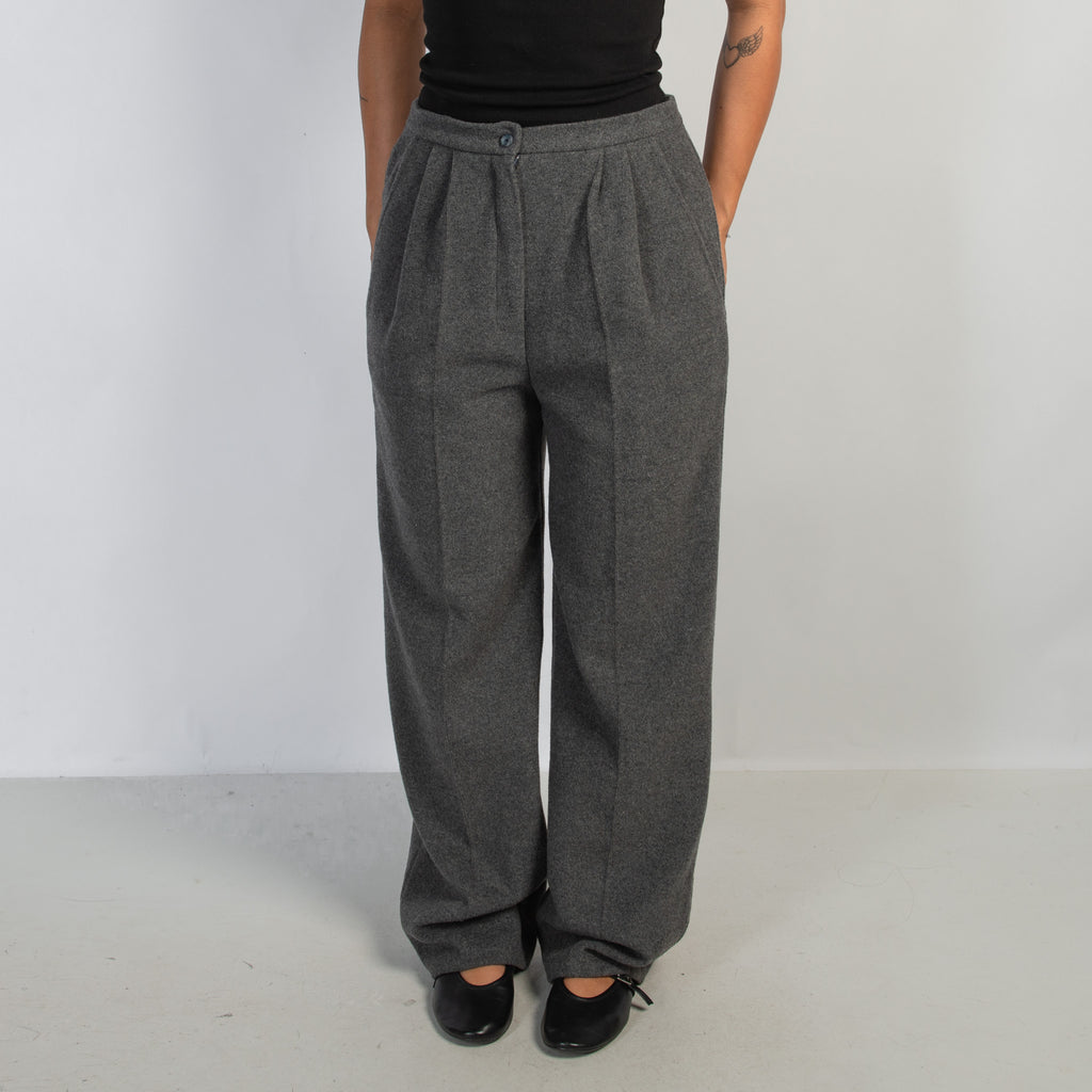 GREY PLEATED TROUSERS