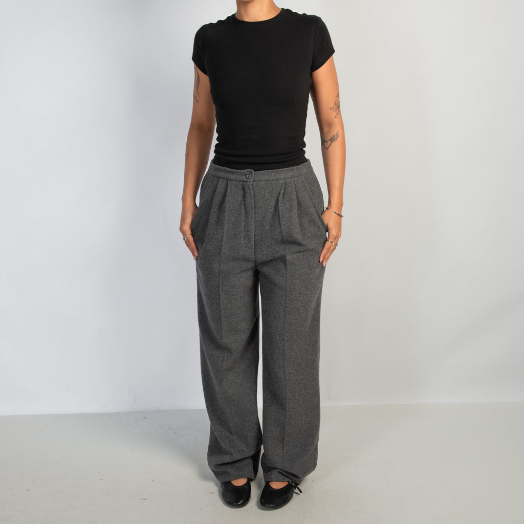 GREY PLEATED TROUSERS