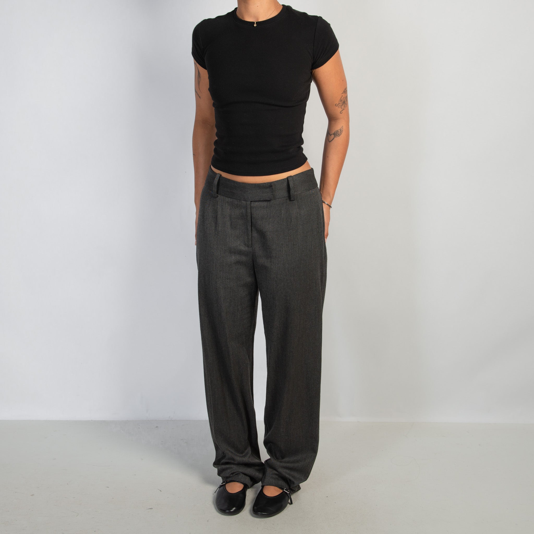 GREY STRAIGHT LEG PANTS