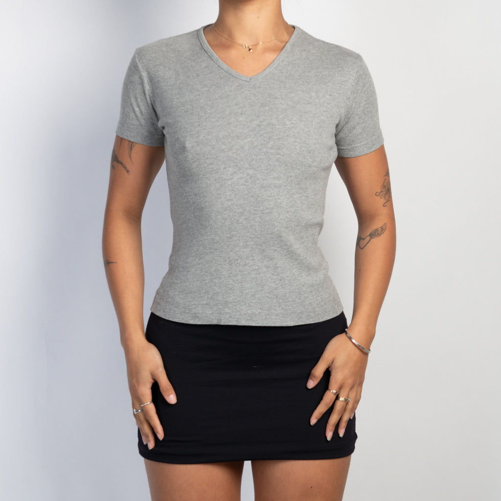 GREY V NECK TEE