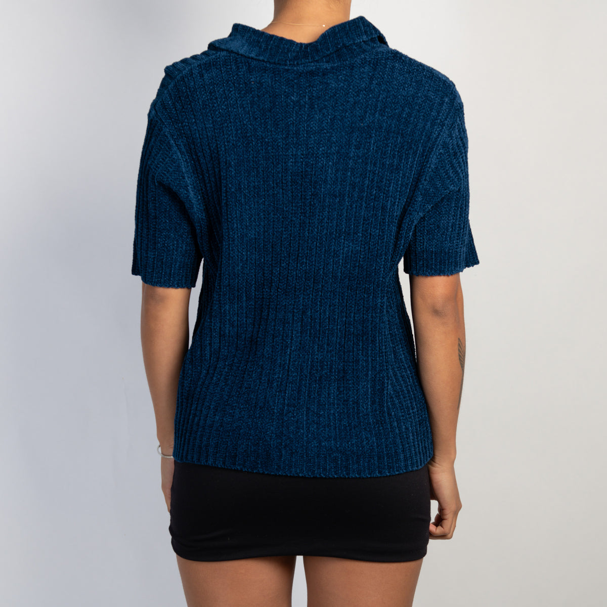 NAVY CHENILLE KNIT TOP