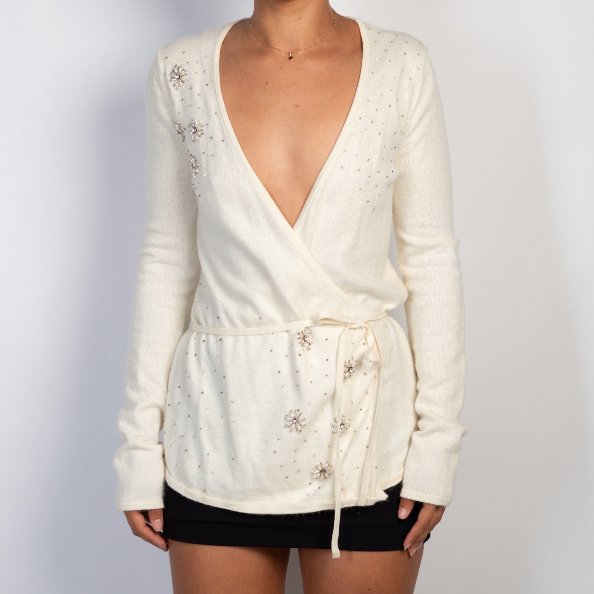 CREAM KNIT WRAP TOP