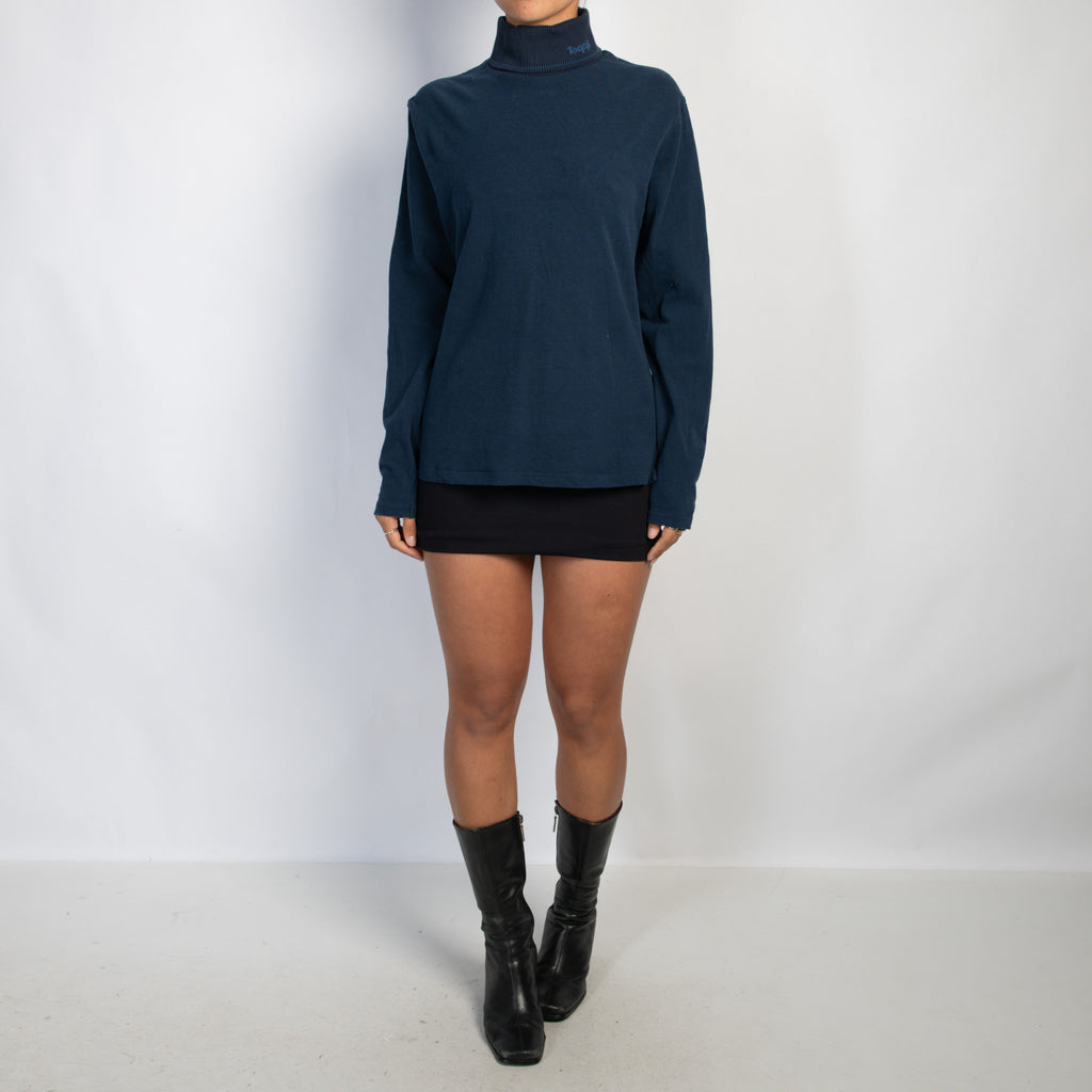 NAVY TURTLENECK TOP