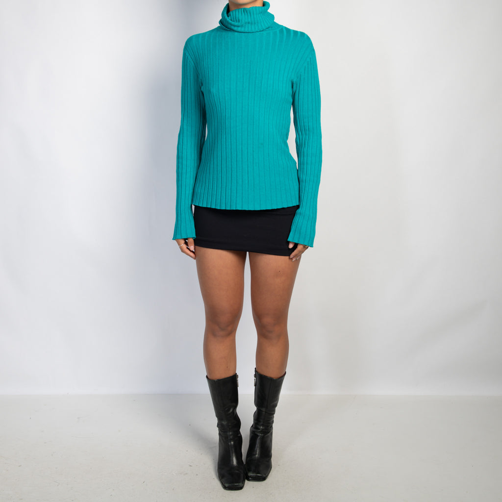 TURQUOISE TURTLENECK TOP