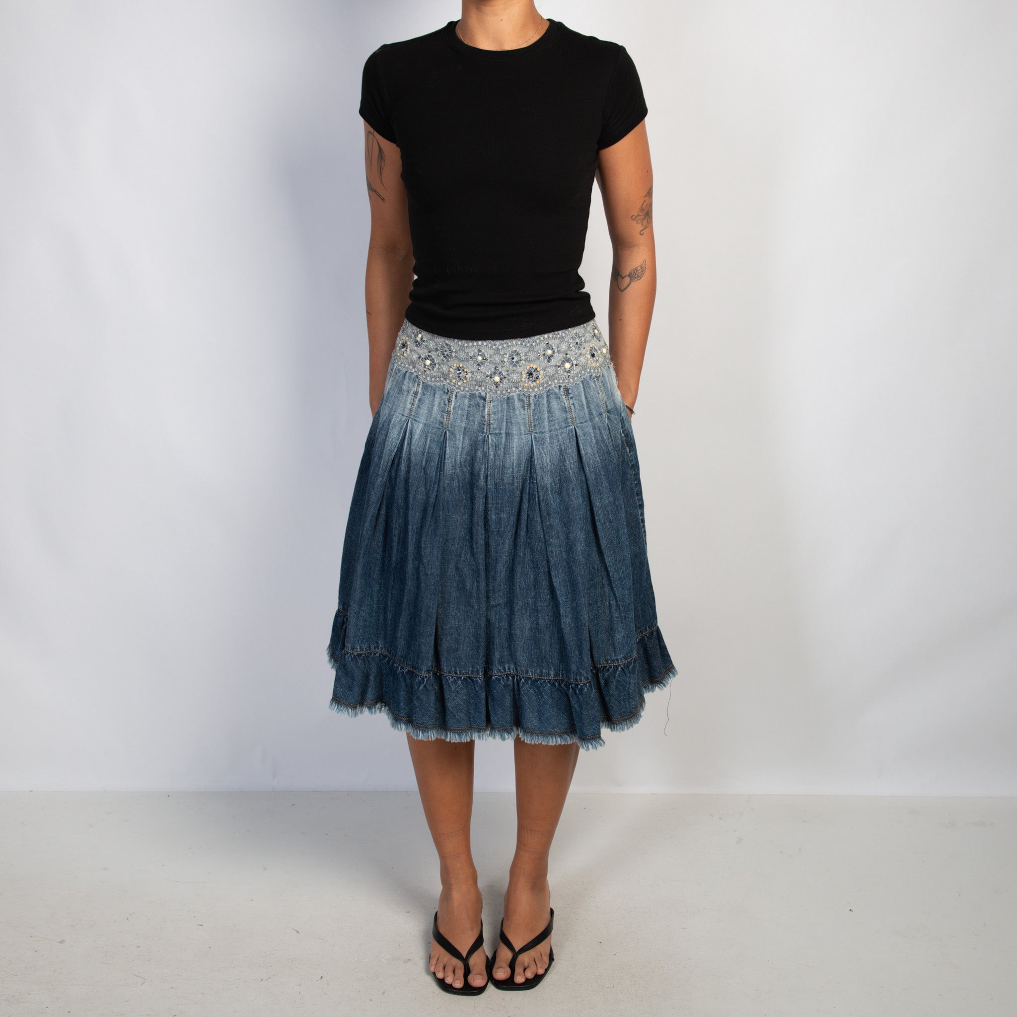 DENIM PLEATED MIDI SKIRT