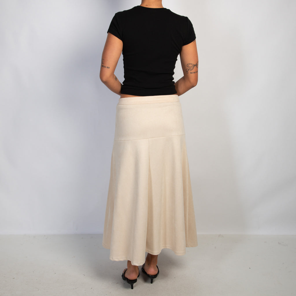 CREAM LONGLINE SKIRT