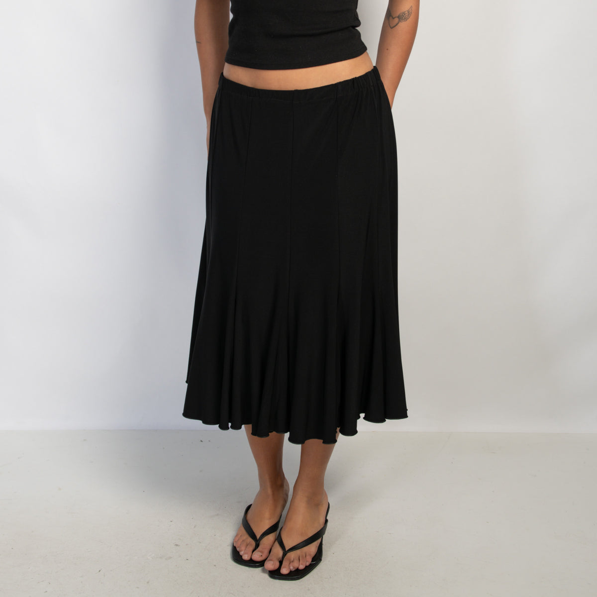 BLACK SLINKY SKIRT
