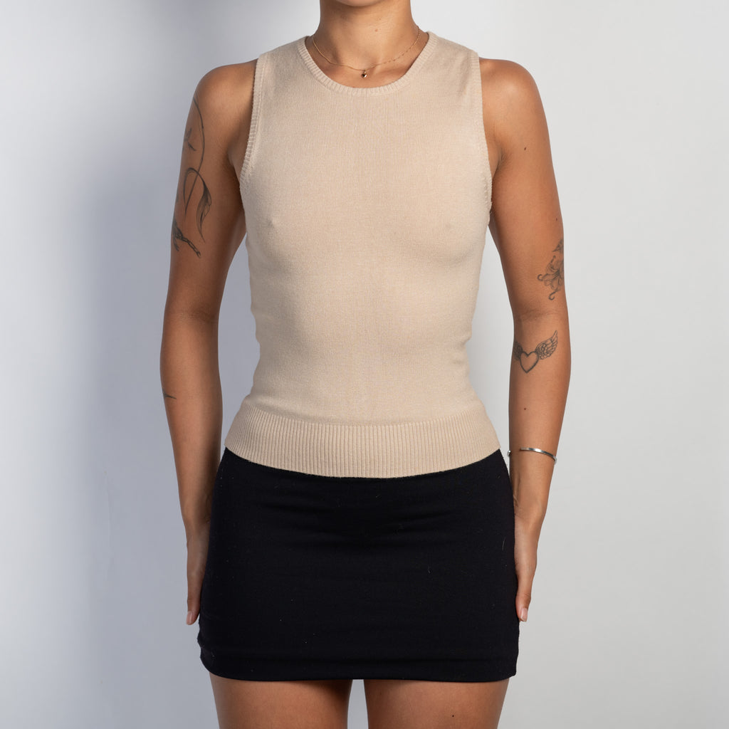 BEIGE KNIT SLEEVELESS TOP