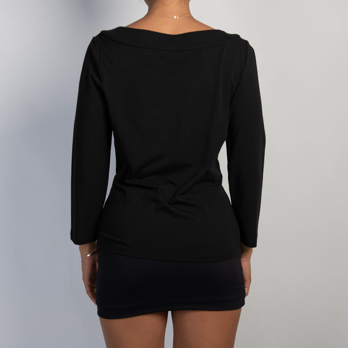 BLACK 3/4 SLEEVE TOP