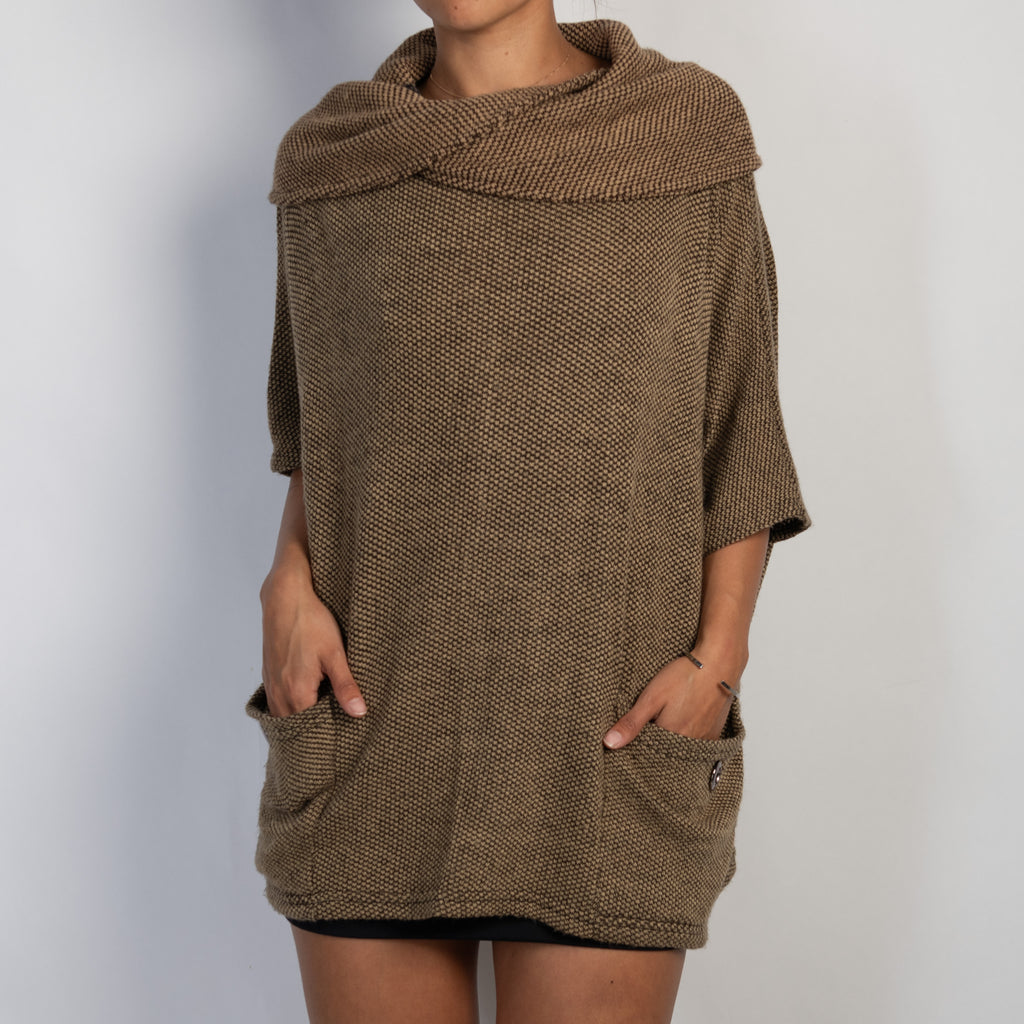 BROWN MARLE PONCHO TOP