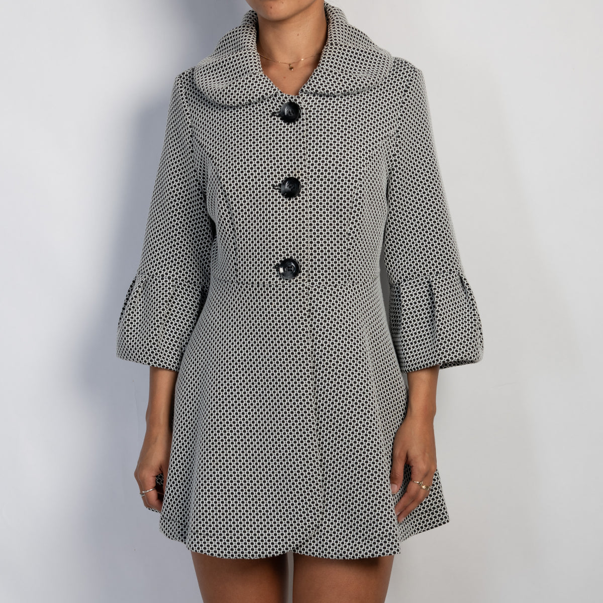 B&W SHORT COAT