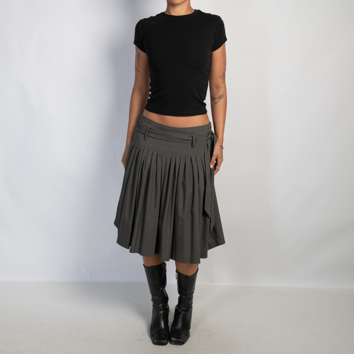 GREY PLEAT MIDI SKIRT