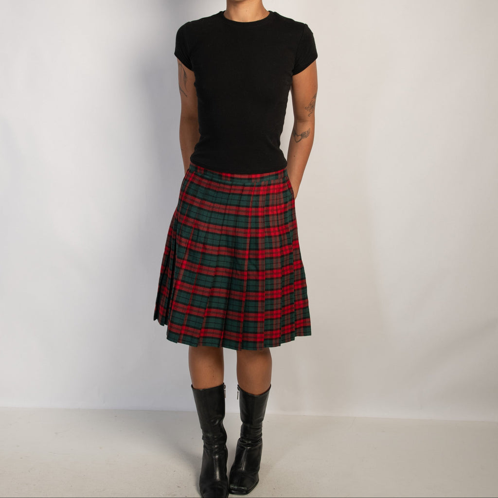 RED PLAID PLEAT SKIRT