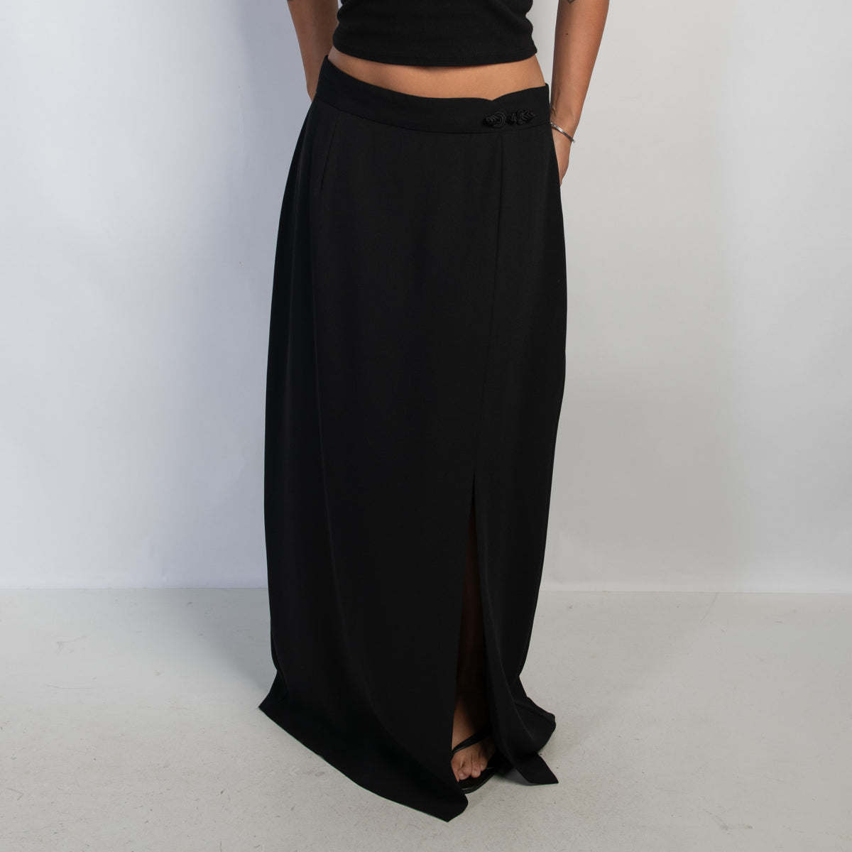 BLACK MAXI SKIRT