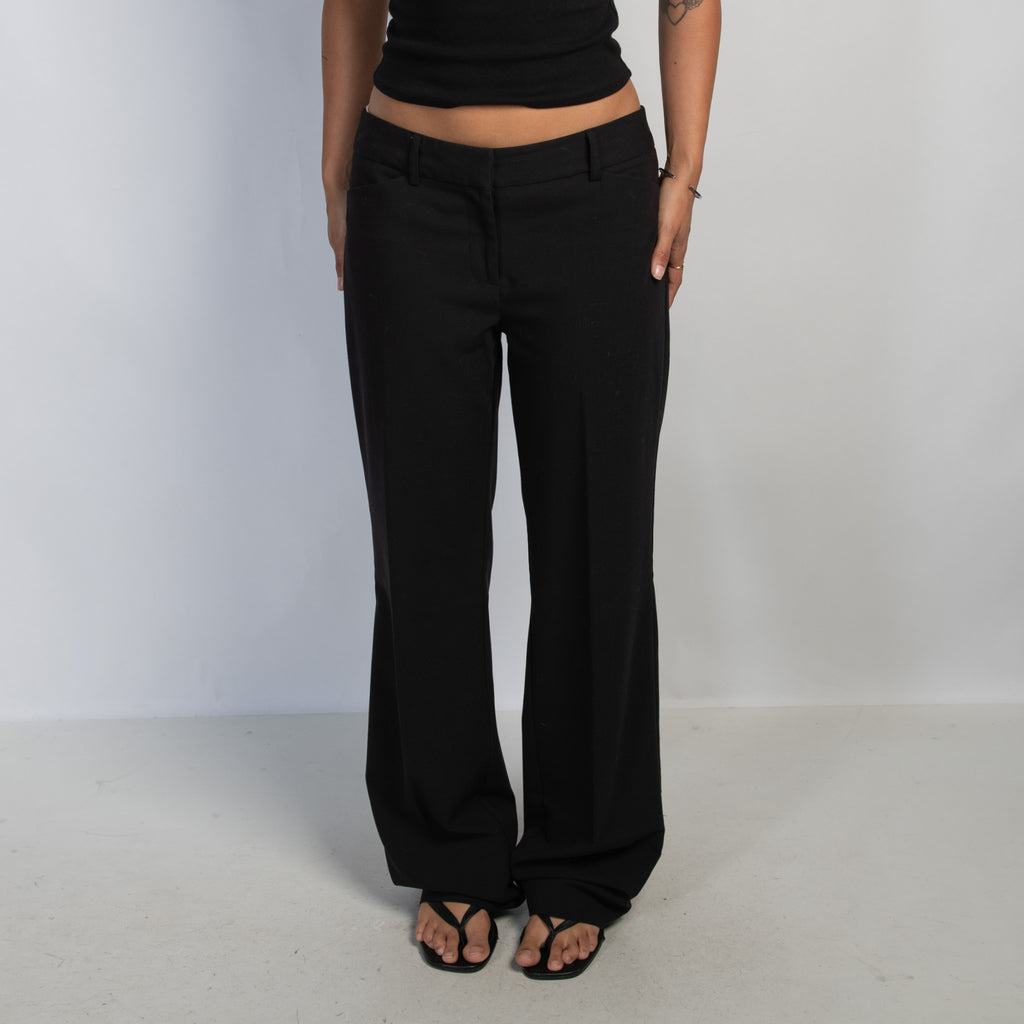 BLACK STRAIGHT LEG PANTS