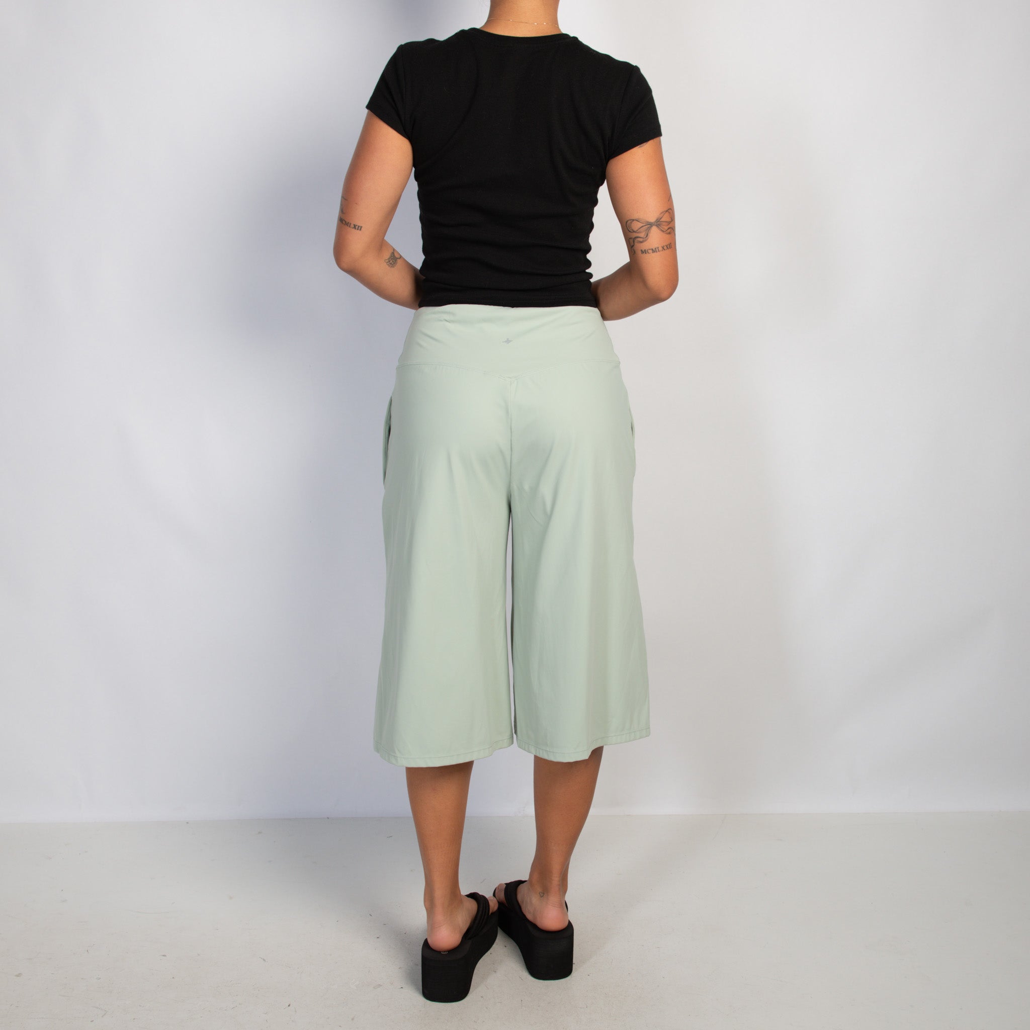 GREEN WIDE LEG CROP TIGHTS