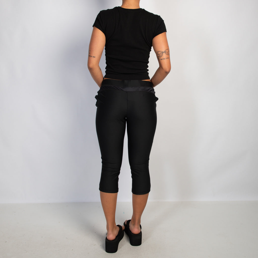 BLACK CROP TIGHTS