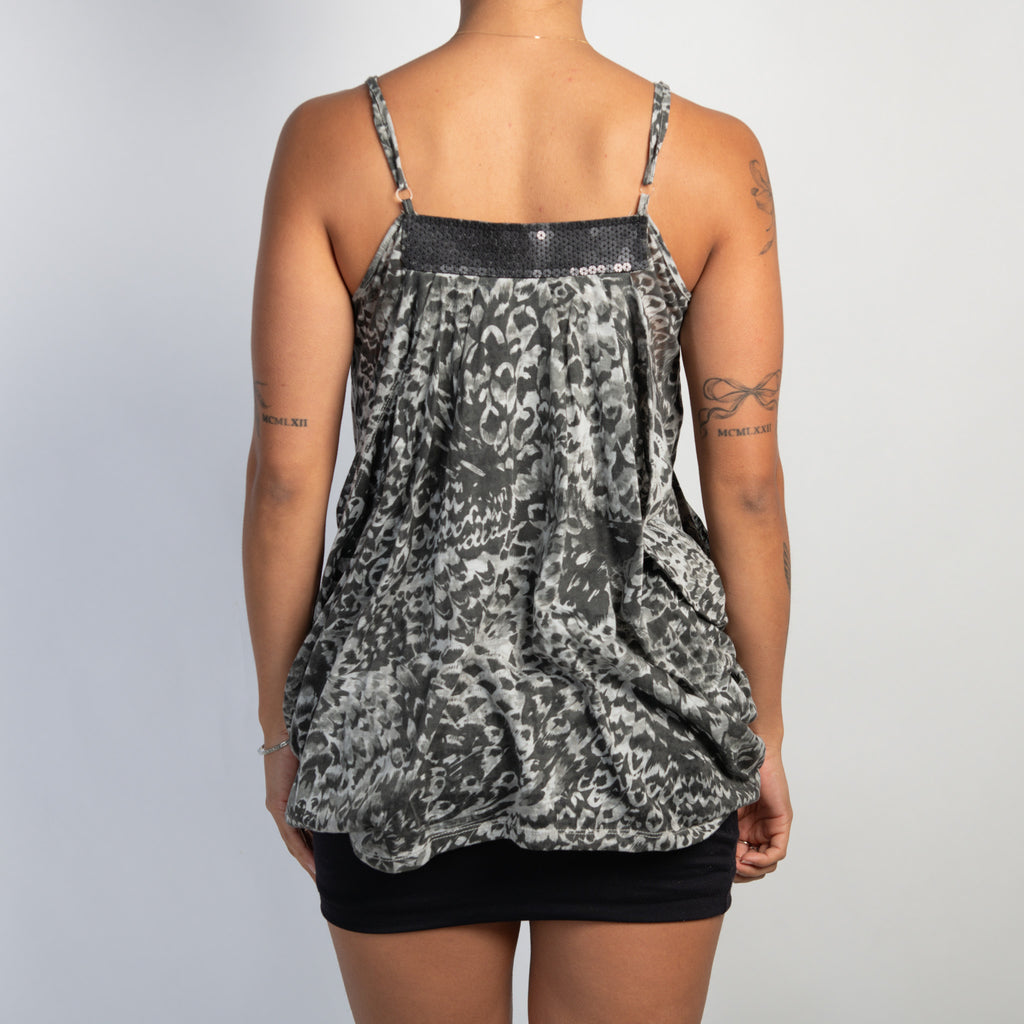 GREY ANIMAL PRINT TOP