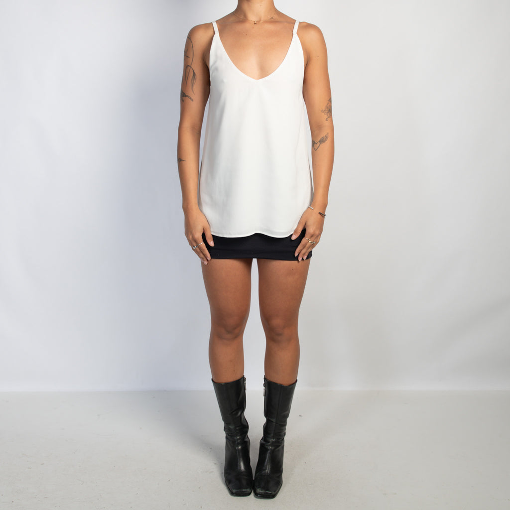 WHITE LOOSE FIT TANK TOP