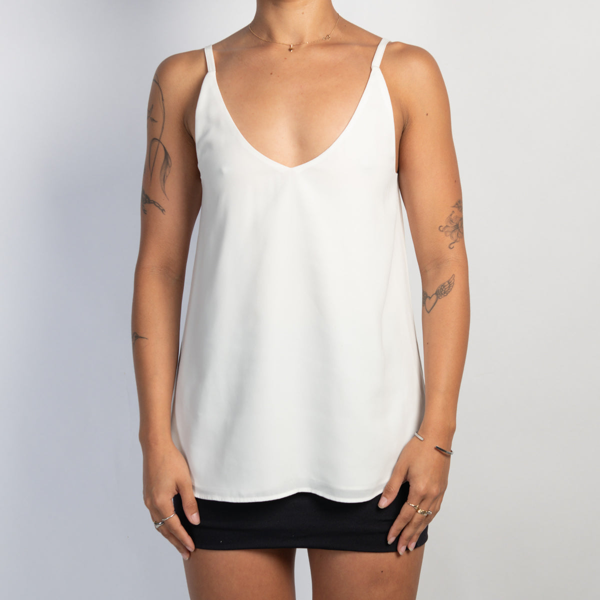 WHITE LOOSE FIT TANK TOP