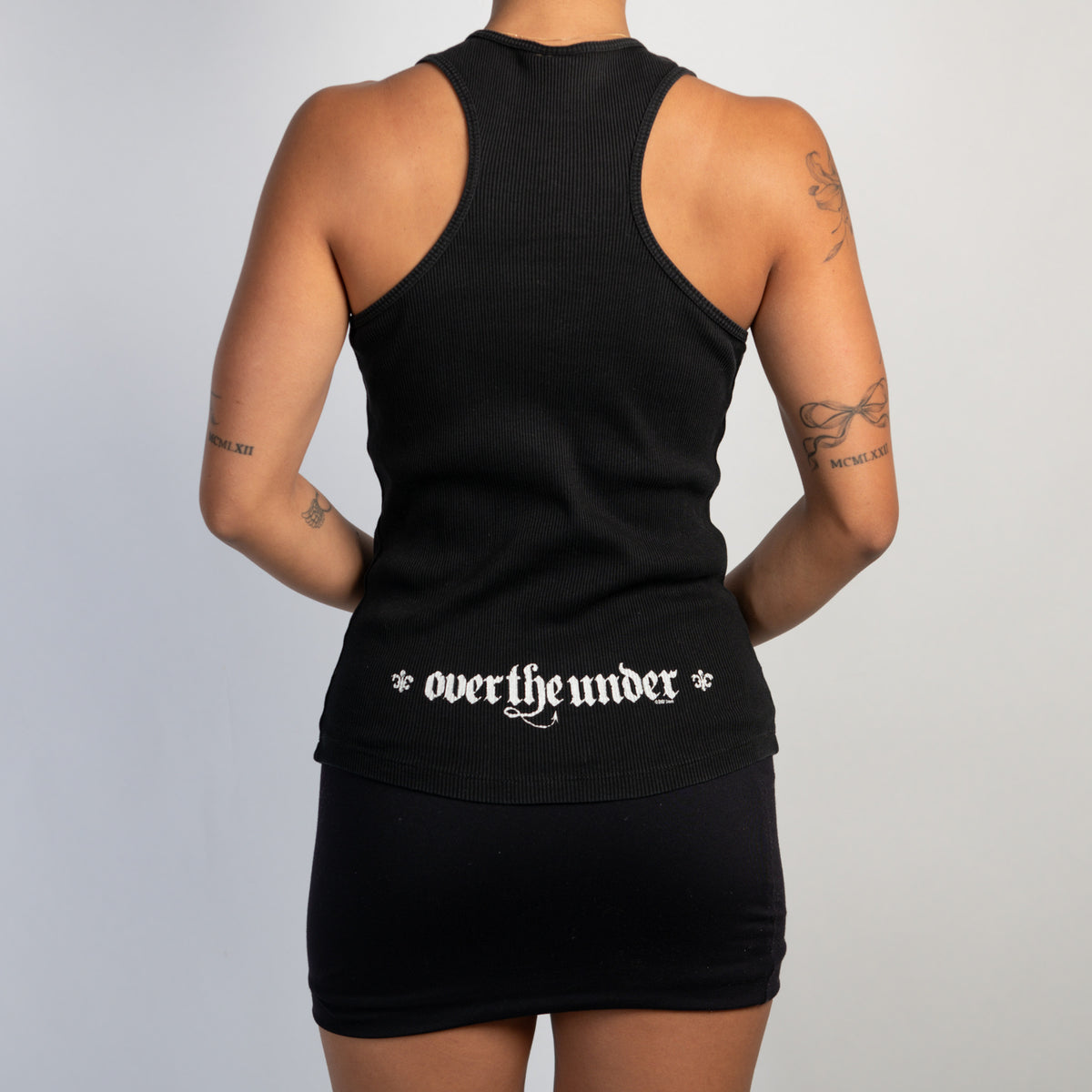 BLACK RIB GRAPHIC TANK TOP