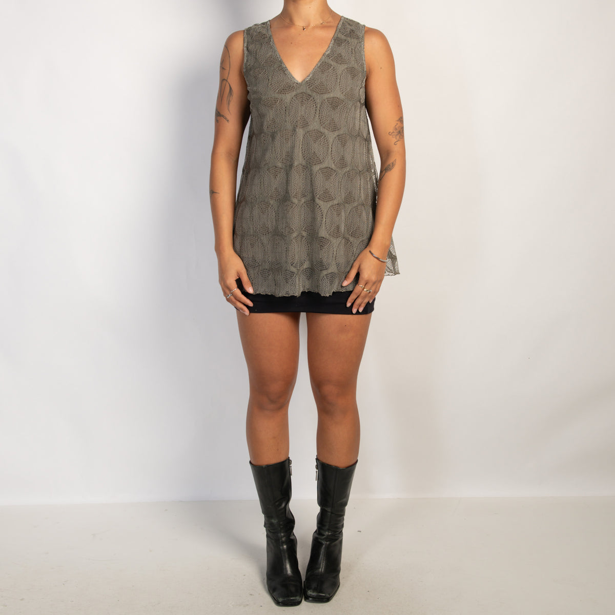 KHAKI GREY SLEEVELESS TOP