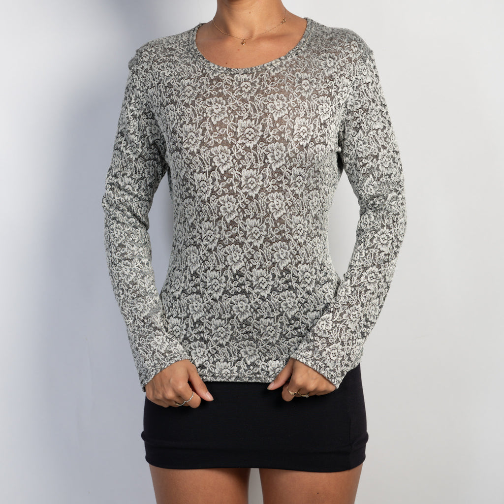 GREY LACE STRETCH TOP