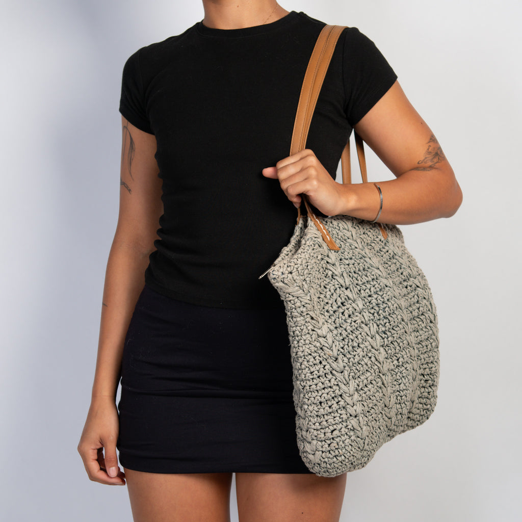 GREY WOVEN SHOULDER BAG