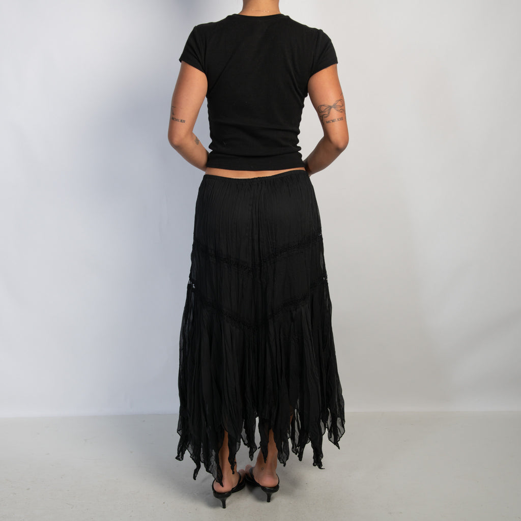 BLACK TIERED SKIRT
