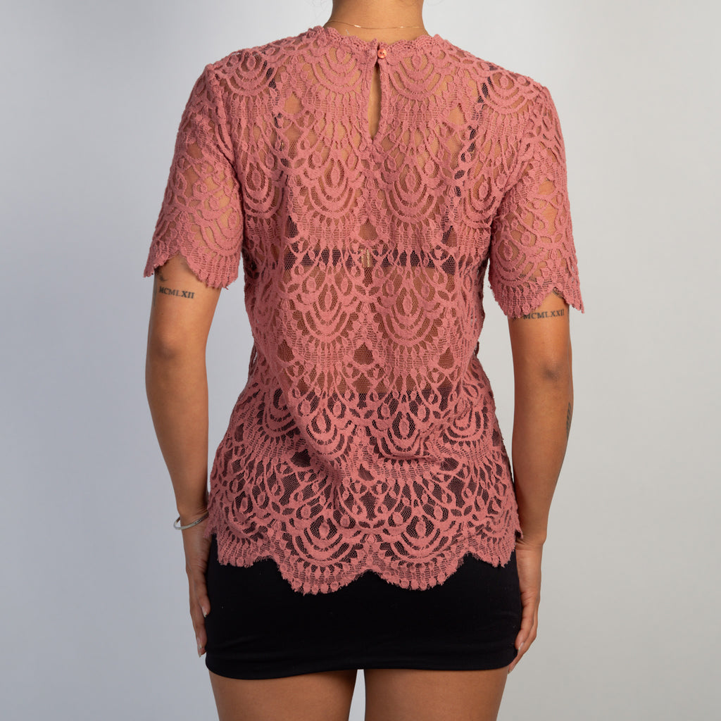 PINK LACE TOP