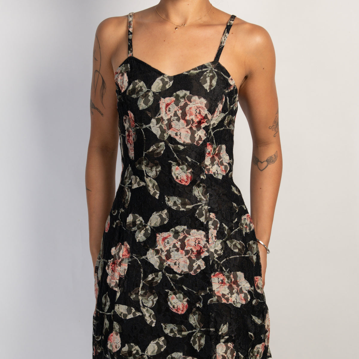 FLORAL LACE DRESS