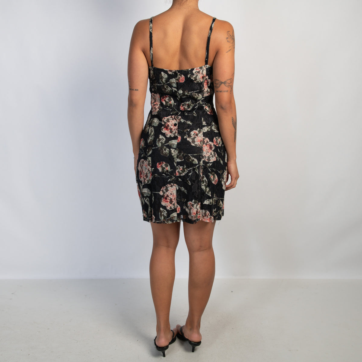 FLORAL LACE DRESS