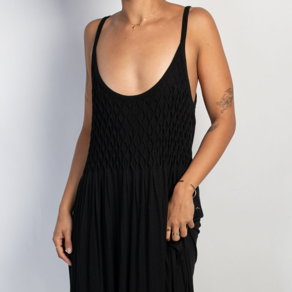 BLACK STRETCH MIDI DRESS