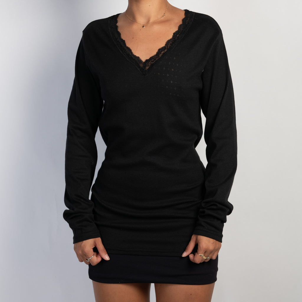 BLACK POINTELLE TOP