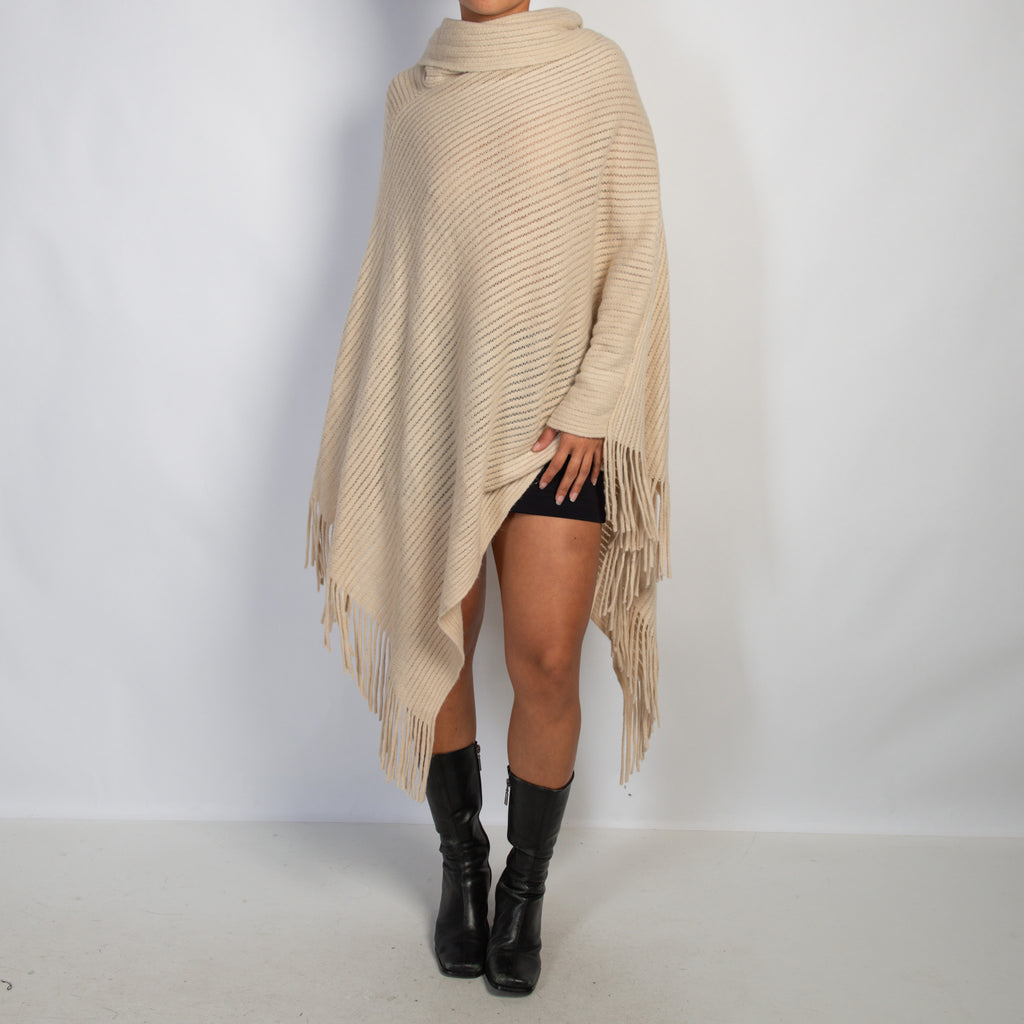 BEIGE KNIT PONCHO