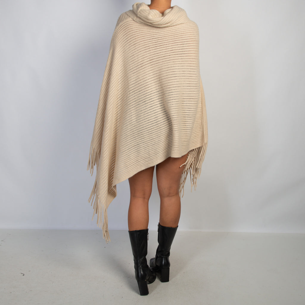 BEIGE KNIT PONCHO
