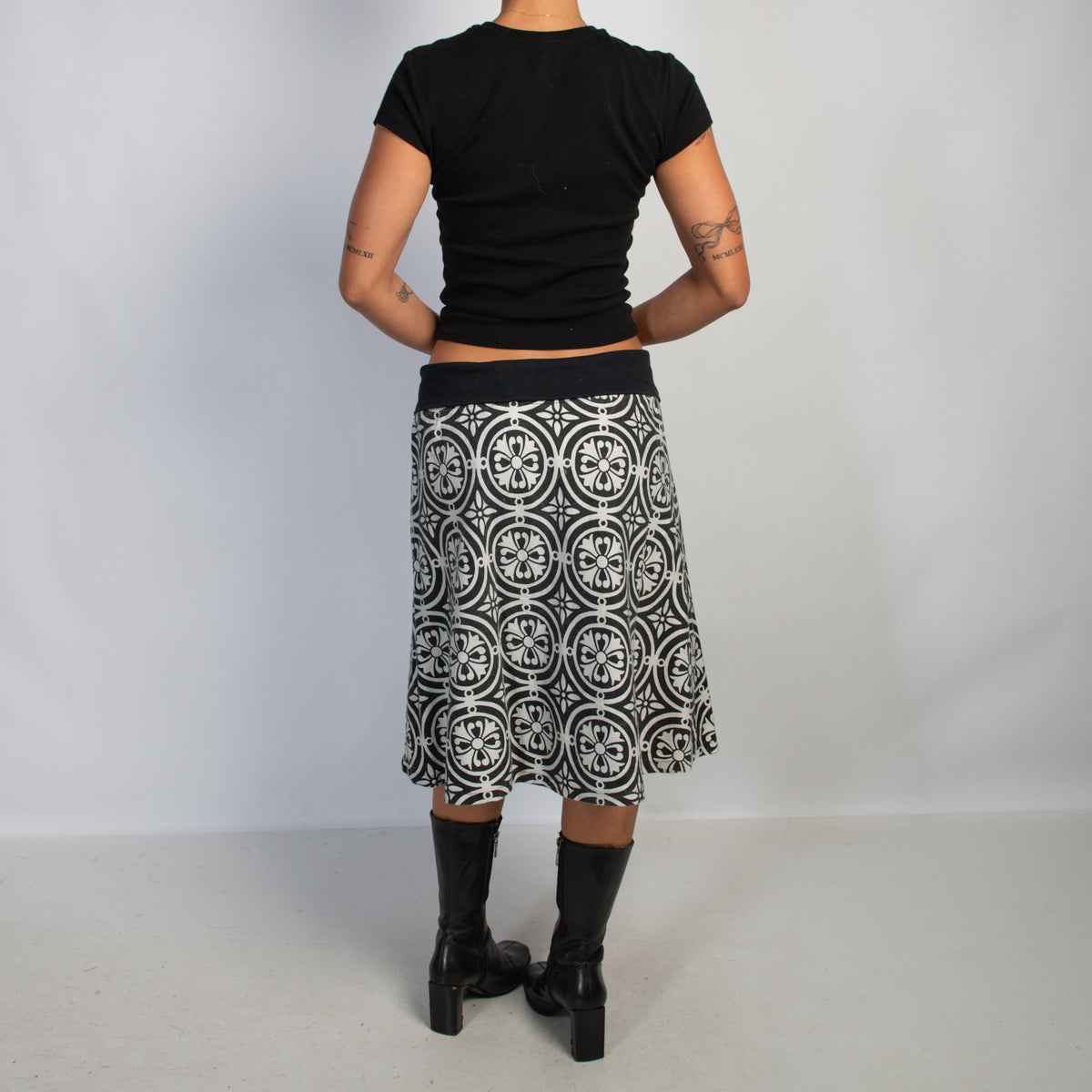 B&W PATTERN MIDI SKIRT