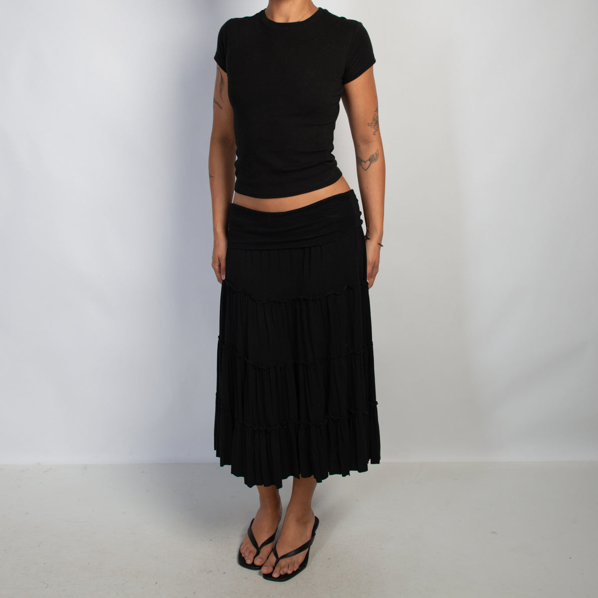 BLACK TIERED RUFFLE SKIRT
