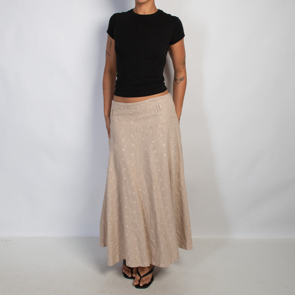 BEIGE EMBROIDERED SKIRT
