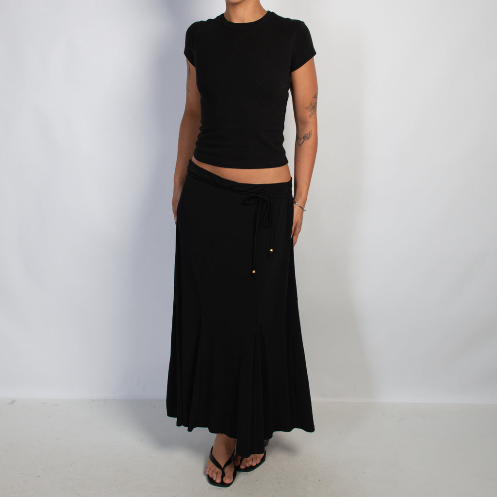 BLACK SLINKY SKIRT