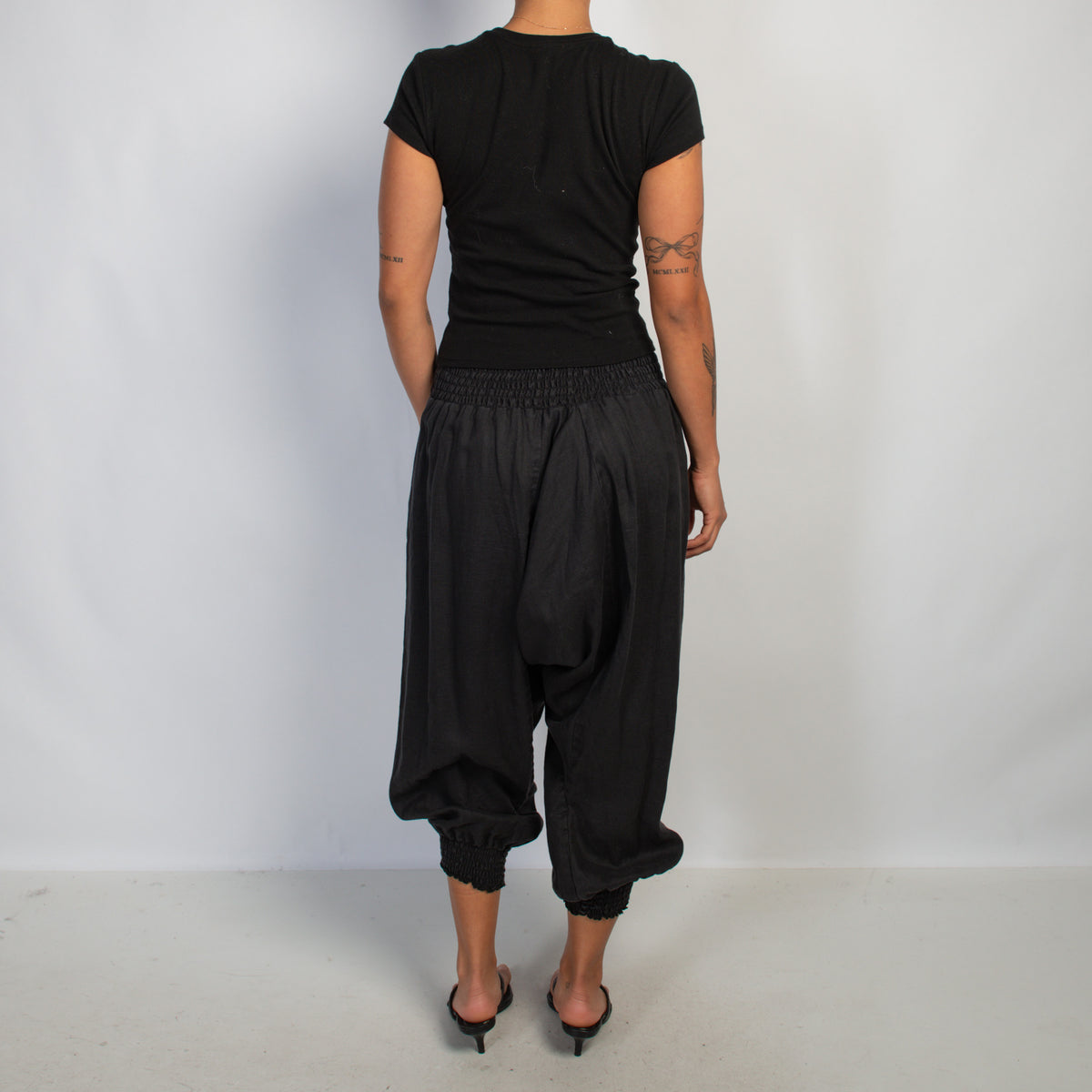 BLACK LINEN HAREM PANTS